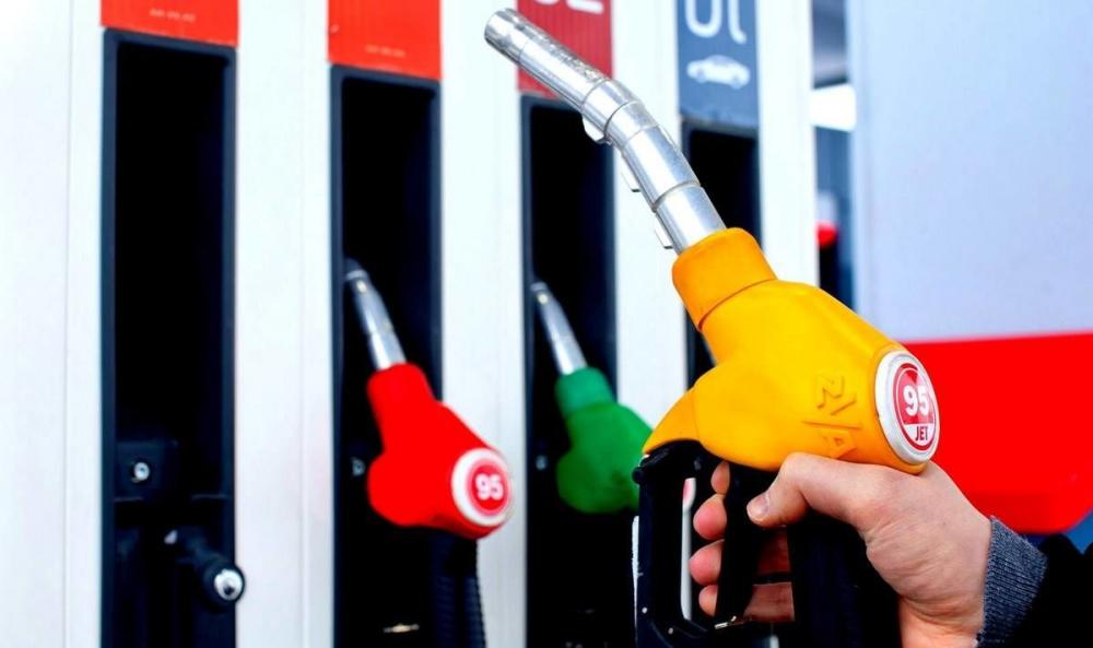 Через пять лет цена за литр бензина для россиян сравняется с европейской