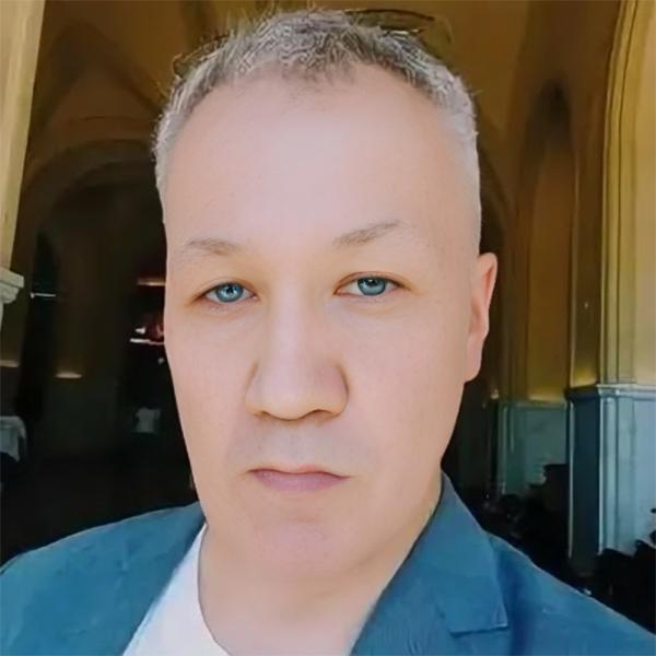 Кадыров Руслан Олегович